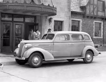 1937 General Motors Cab Model O-17