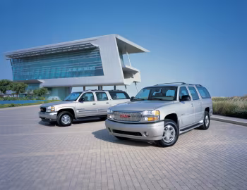 GMC Yukon XL Denali, GMC Suburban