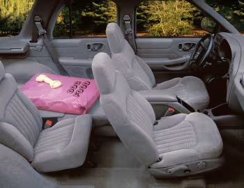 Интерьер 1999–2005 GMC Jimmy 4-door '1998–04.2005