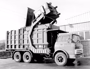 GMC LW8500 Garbage Truck '1964–????