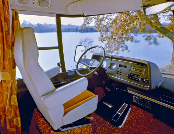 Передня панель 1973–78 GMC Motorhome