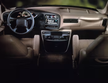 Передня панель 1996–2002 GMC Savana (G1500)