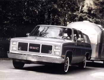 1985 GMC C1500 Suburban