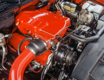 Под капотом Lingenfelter GMC Suburban '1994