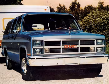 1983 GMC C1500 Suburban