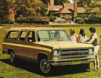 1975 GMC K1500 Suburban Sierra Classic