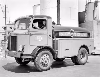1934 GMC T-75 CE Tanker