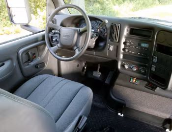内饰 2003–10 GMC TopKick C4500 Crew Cab Utility Truck '2002–07.2009