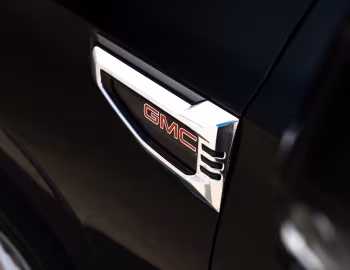 GMC Yukon Denali [Australia] '2024–н.ч.