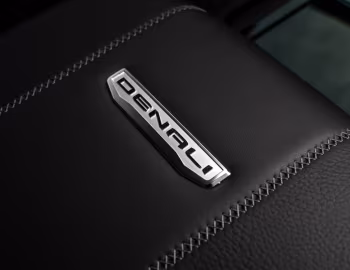 GMC Yukon Denali [Australia] '2024–н.ч.