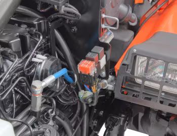 Under The Hood Goldoni Cluster 70 RS '2009–pr.