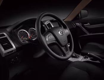 Интерьер Gonow Aoosed GX5 '2012–14