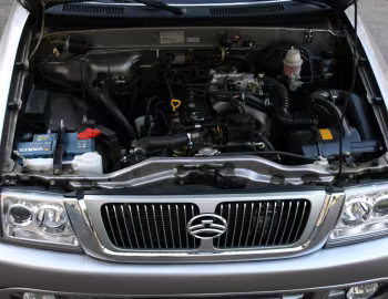 Under The Hood Great Wall G5 [Russia] '2004–09