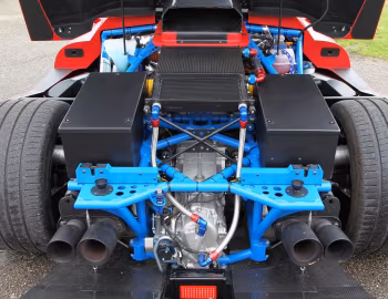 发动机舱 Gumpert Apollo S '2010–11