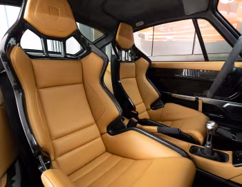 Intérieur Gunther Werks 400R Coupe "Carbon Noire" (993) '2020