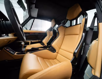 Intérieur Gunther Werks 400R Coupe "Carbon Noire" (993) '2020