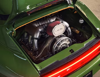 Bajo el capó Gunther Werks Speedster [Hong Kong] (993) '02.2025
