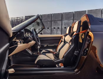Intérieur Gunther Werks Speedster "Chaos Nineteen Ninety Five" (993) '2024