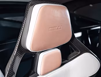 Interior Gunther Werks Turbo "Whitepink" (993) '2026