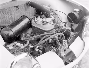Under the hood Troll 700 '1956–58