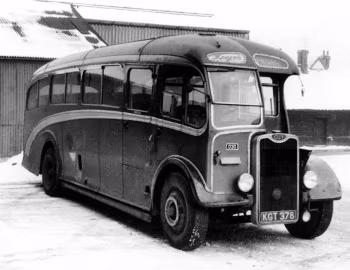 Guy Arab III 6DC Strachans [UK-spec] (C35F) '1949