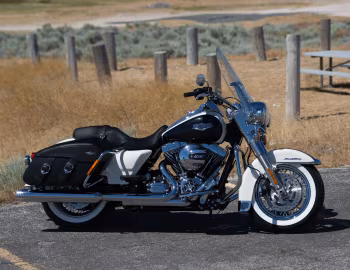 2014–15 Harley-Davidson FLHRC Road King Classic '2013–15
