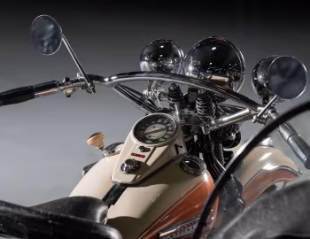Panneau avant 1947 Harley-Davidson EL with sidecar