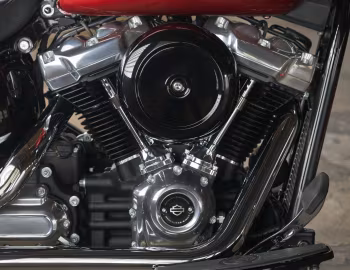 Sous la capuche 2018 Harley-Davidson FLSL Softail Slim '2017–18