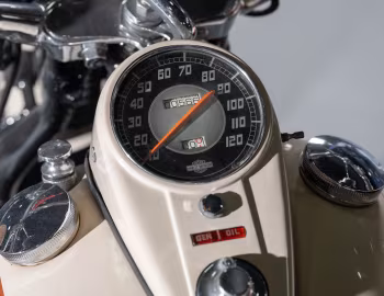 Tableau de bord 1947 Harley-Davidson EL with sidecar