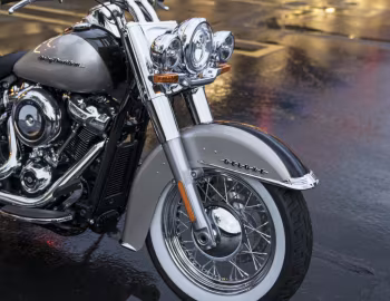 2018 Harley-Davidson FLDE Softail Deluxe '2017–18