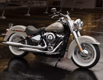 2018 Harley-Davidson FLDE Softail Deluxe '2017–18
