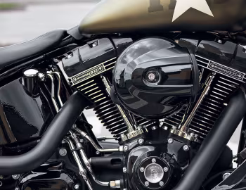 Under the hood 2016–17 Harley-Davidson FLSS Softail Slim S '2015–17