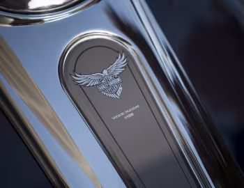 Logo 2018 Harley-Davidson FLHTKSE ANV CVO Ultra Limited "115th Anniversary" '2017–18