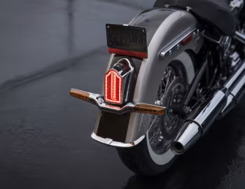 2018 Harley-Davidson FLDE Softail Deluxe '2017–18