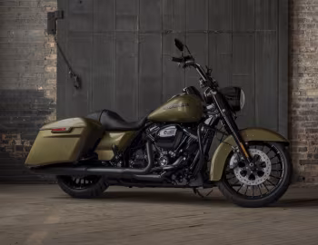 2017–18 Harley-Davidson FLHRXS Road King Special