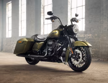 2017–18 Harley-Davidson FLHRXS Road King Special