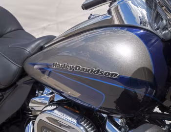 2017 Harley-Davidson FLHTKSE CVO Limited '2016–17