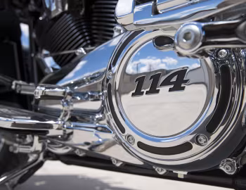 Sous la capuche 2017 Harley-Davidson FLHTKSE CVO Limited '2016–17