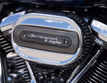 Sous la capuche 2017 Harley-Davidson FLHTKSE CVO Limited '2016–17