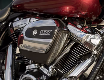 Sous la capuche 2017 Harley-Davidson FLHXS Street Glide Special '2016–17
