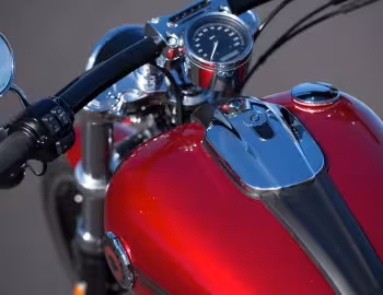 Interior 2013 Harley-Davidson FXSB Breakout '2012–13