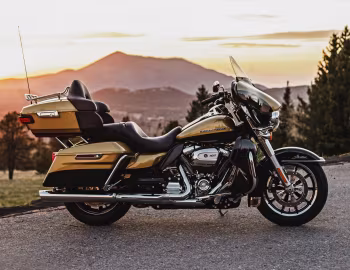 2017 Harley-Davidson FLHTK Ultra Limited '2016–17