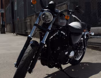 2015 Harley-Davidson XL883R Sportster Roadster '2014–15