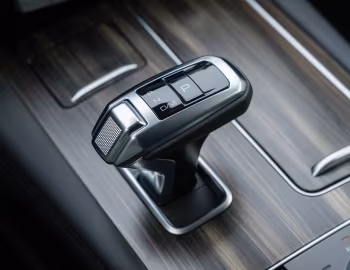 Інтер'єр Haval H9 [CIS] '2017–24