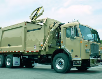 Peterbilt 320 Heil DuraPack 7000 ASL Refuse Truck '2008–pr.