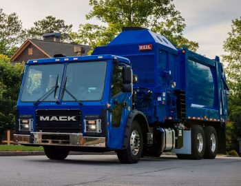 Mack LR Heil Side Loader Refuse Truck '2015–pr.
