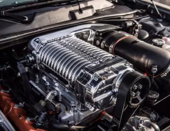 Под капотом 2015–18 Hennessey Challenger SRT Hellcat HPE1000 (LC)