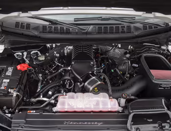 Под капотом 2019–20 Hennessey VelociRaptor V8 '2018–20