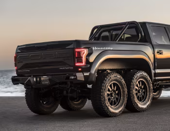 2018 Hennessey VelociRaptor 6×6 '2017–18
