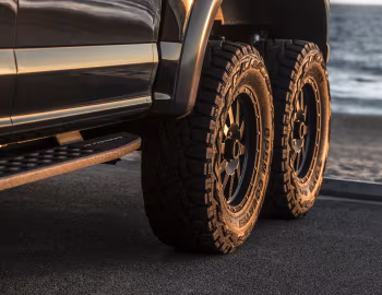 2018 Hennessey VelociRaptor 6×6 '2017–18